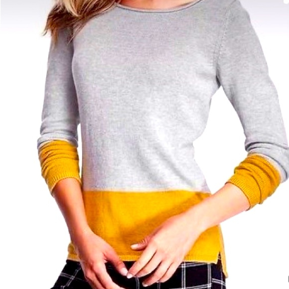 Old Navy Crew Neck Sweater Gray & Yellow